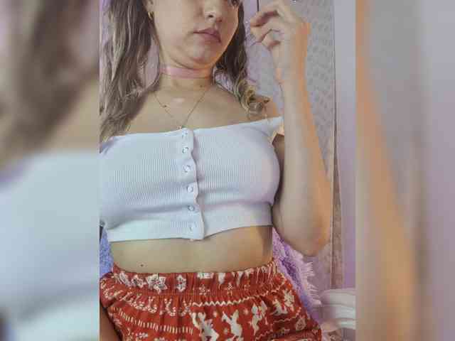 LarisaMaia webcam