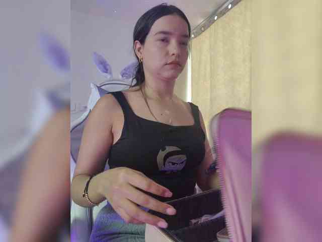 LarisaMaia webcam