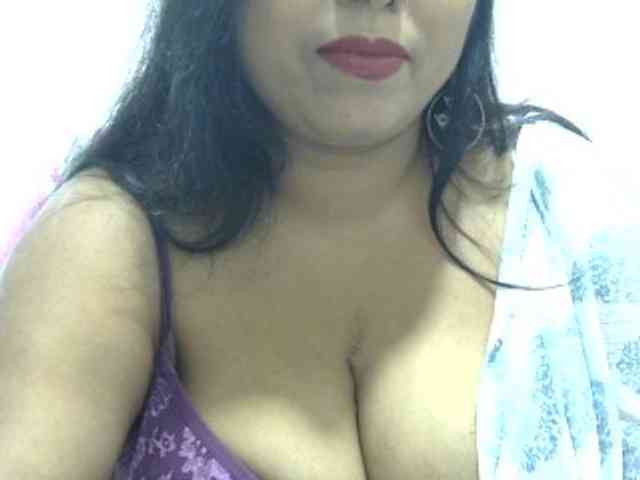 Deepika2397 webcam