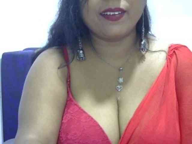 Deepika2397 webcam