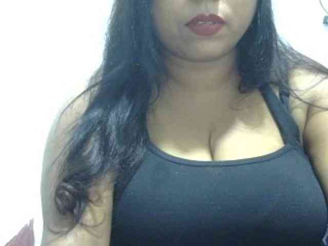 Deepika2397 webcam