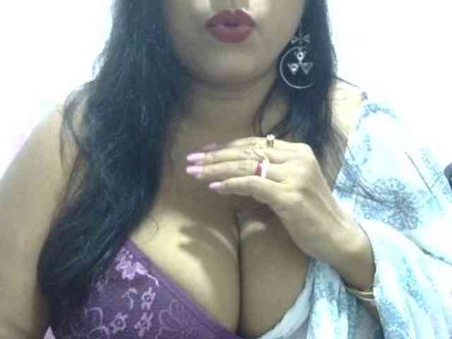 Deepika2397 webcam