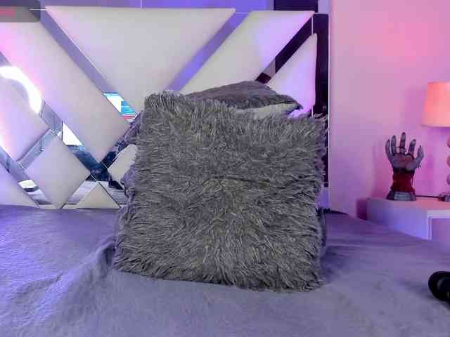 AnahiJones webcam