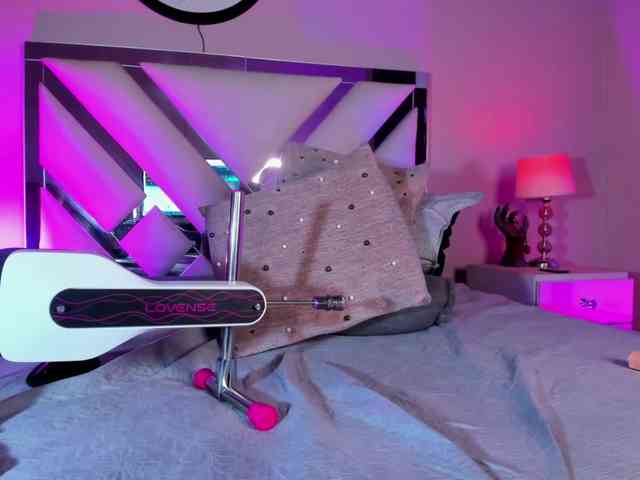AnahiJones webcam
