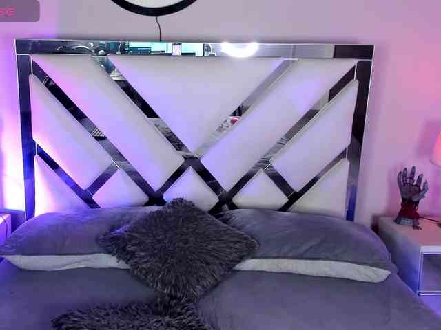 AnahiJones webcam