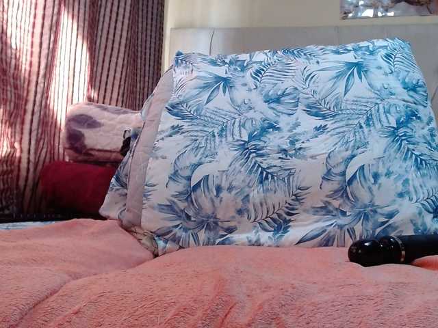 BustyBabeX's BongaCams show and profile