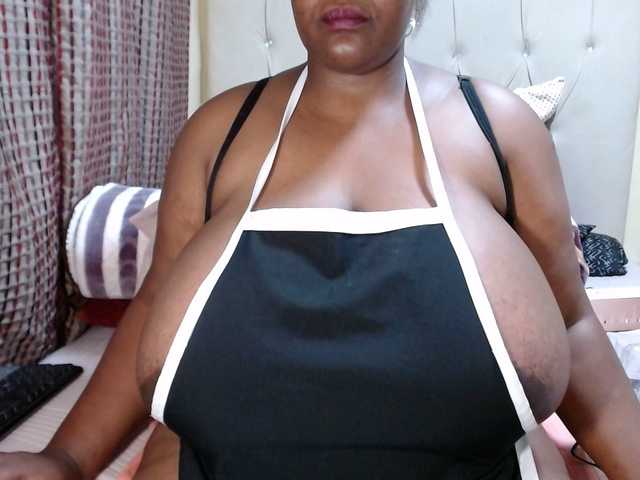 BustyBabeX live cam profile