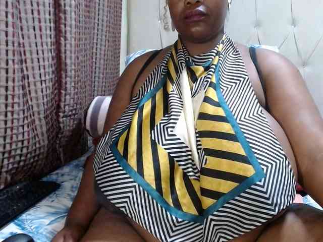 BustyBabeX BustyBabeX