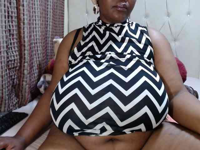 BustyBabeX webcam