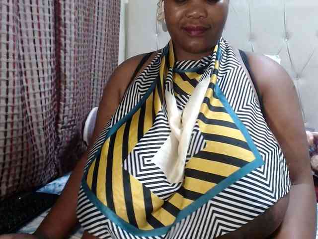 BustyBabeX BustyBabeX