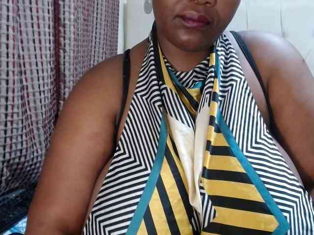 BustyBabeX BustyBabeX