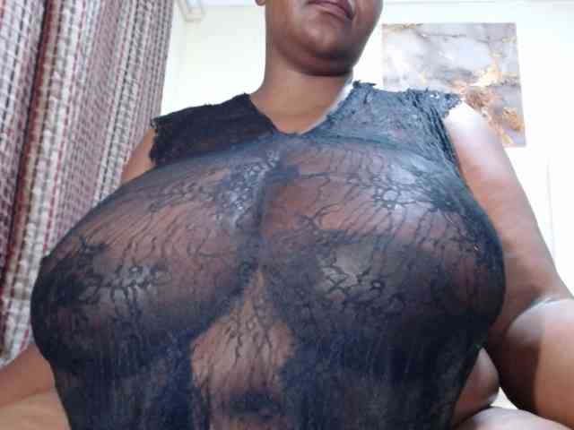 BustyBabeX BustyBabeX