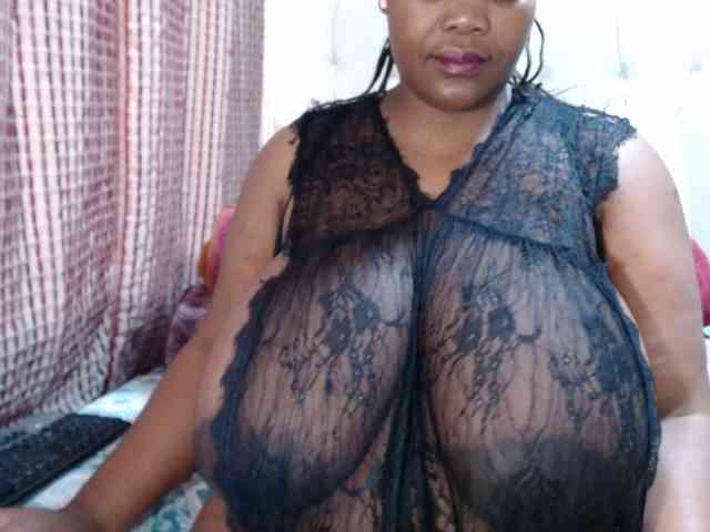 BustyBabeX BustyBabeX