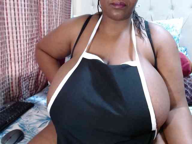 BustyBabeX BustyBabeX