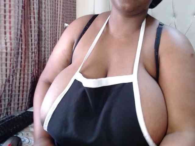 BustyBabeX webcam