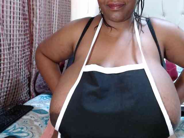 BustyBabeX Live Webcam on BongaCams