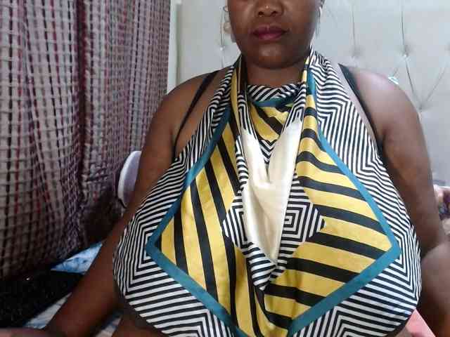 BustyBabeX BustyBabeX