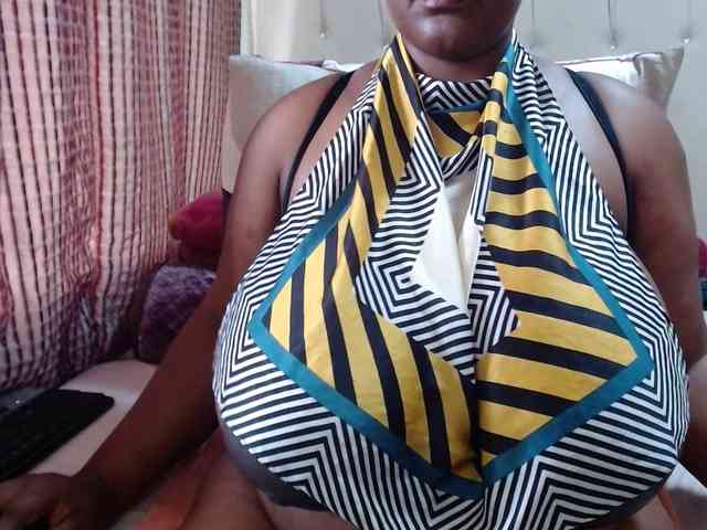 BustyBabeX BustyBabeX