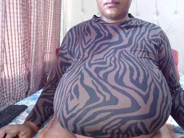 BustyBabeX BustyBabeX