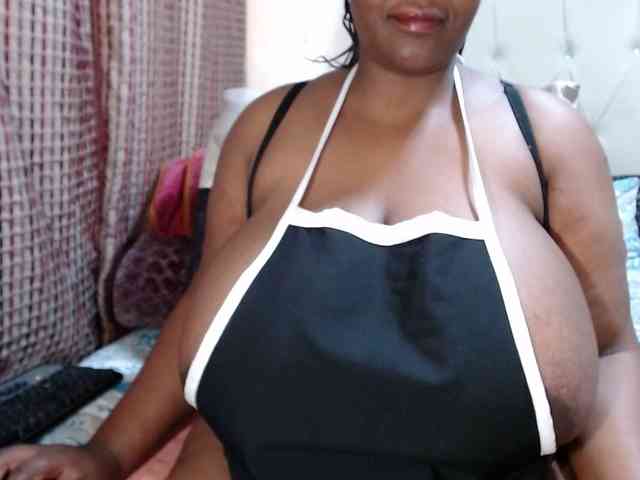 BustyBabeX Live Webcam on BongaCams