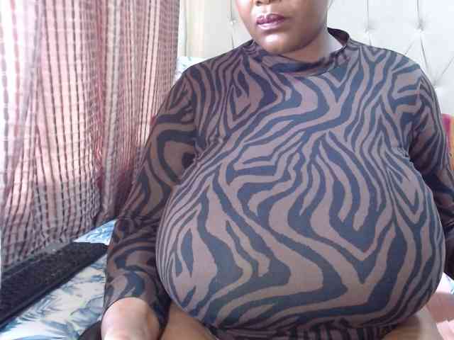 BustyBabeX BustyBabeX