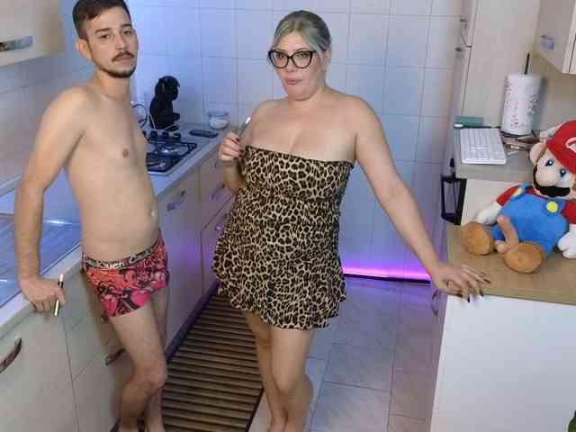 Evawhitex webcam