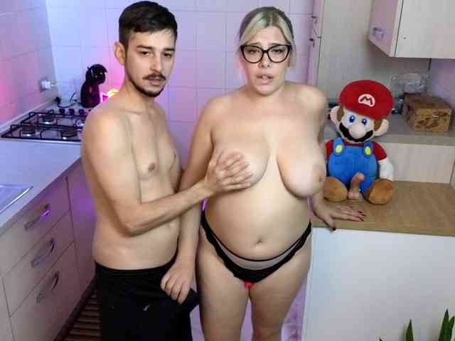 Evawhitex webcam