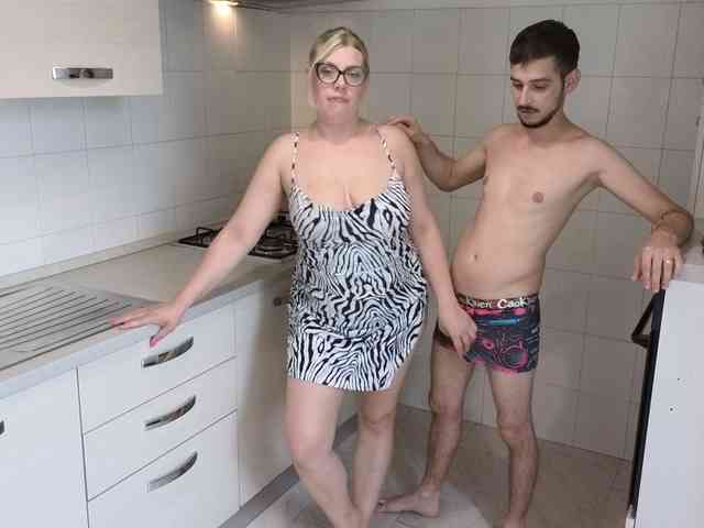 Evawhitex webcam