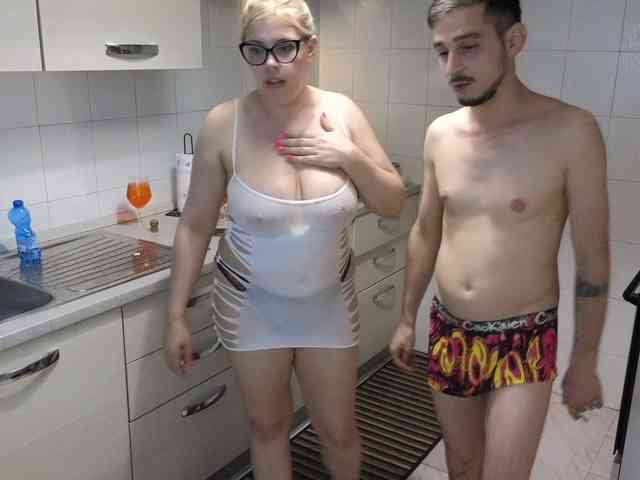 Evawhitex webcam