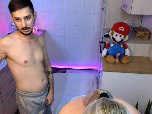 Evawhitex webcam