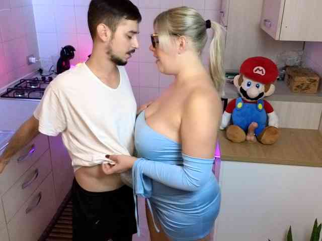 Evawhitex webcam