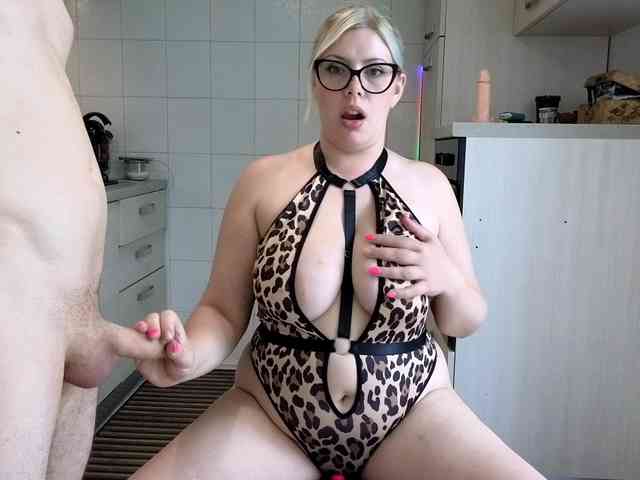 Evawhitex webcam