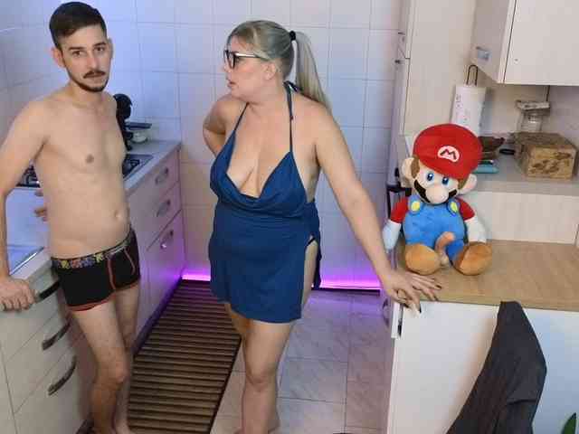 Evawhitex webcam