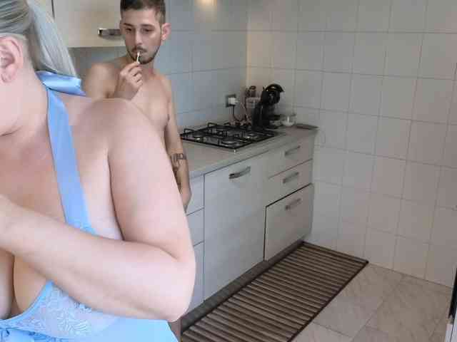 Evawhitex webcam