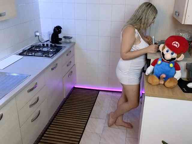 Evawhitex webcam