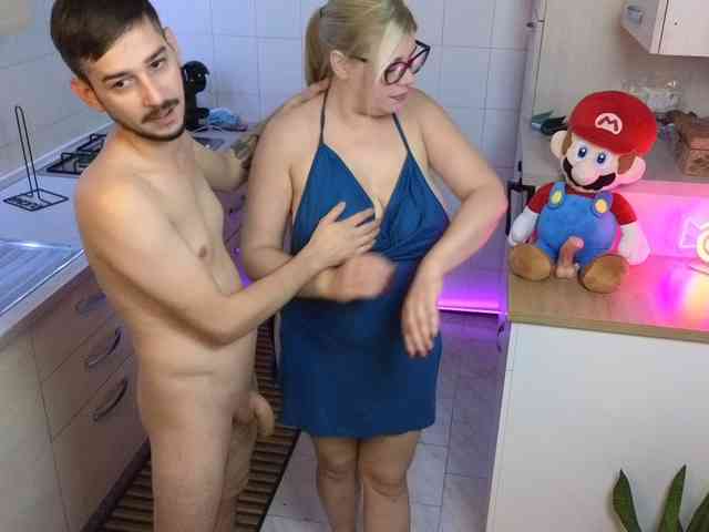 Evawhitex webcam