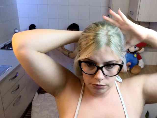 Evawhitex webcam