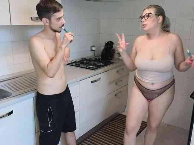 Evawhitex webcam