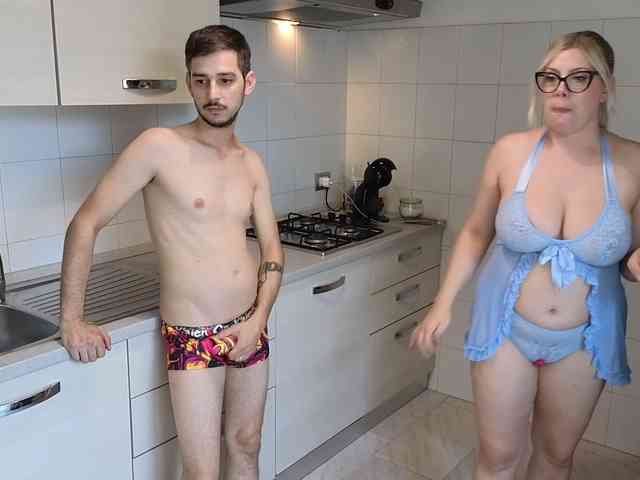 Evawhitex webcam
