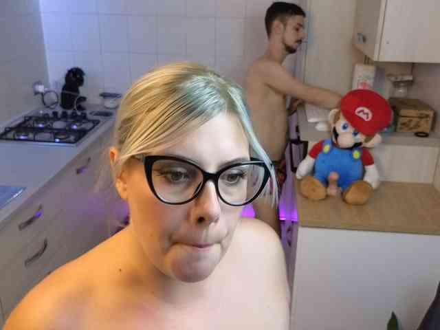 Evawhitex webcam