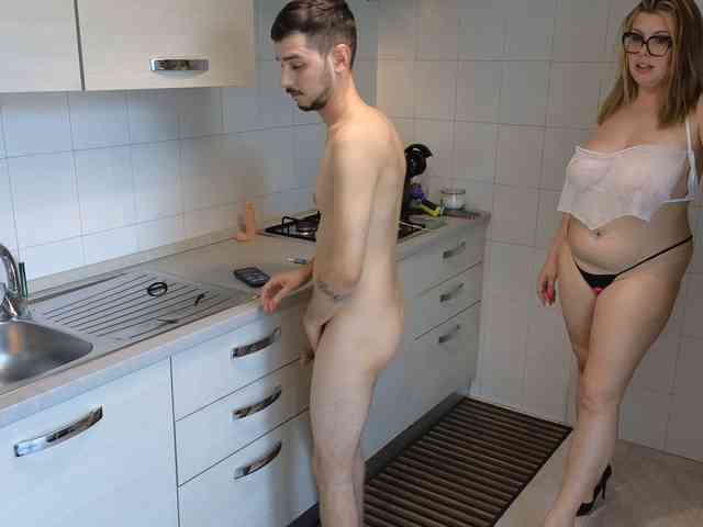 nude web cam Evalogan24