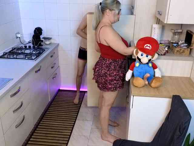 Evawhitex webcam