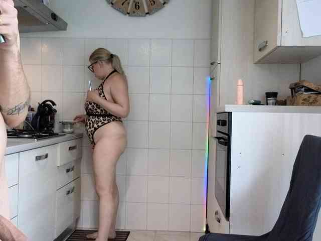 Evawhitex webcam