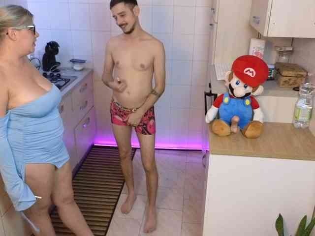 Evawhitex webcam