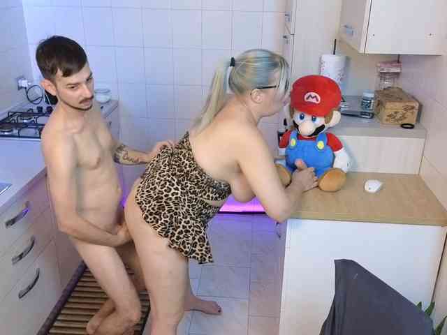 Evawhitex webcam