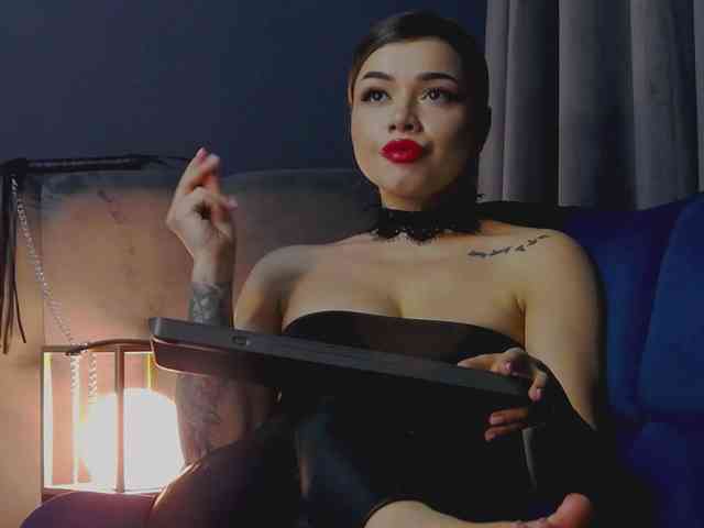 NikiBryce webcam