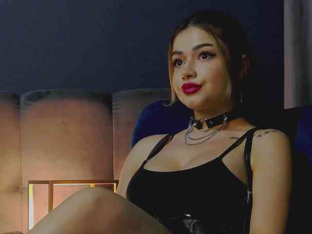 NikiBryce webcam
