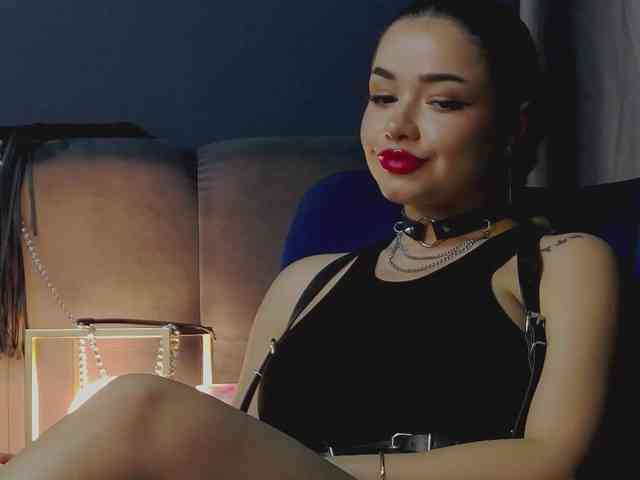 NikiBryce webcam