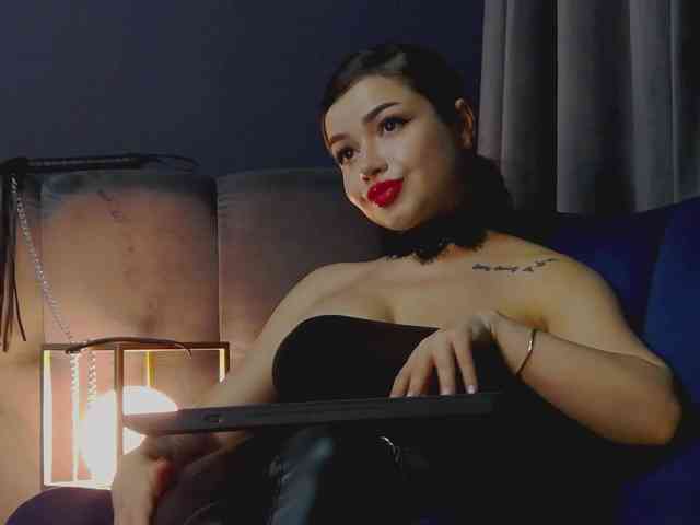 NikiBryce webcam