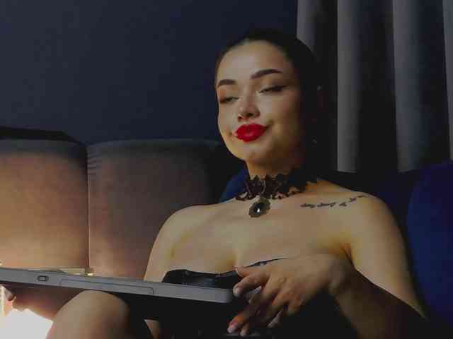 NikiBryce webcam